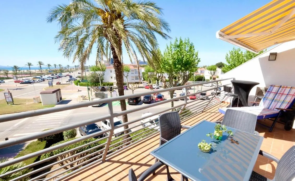 Apartamento Con Vistas Al Mar Empuriabrava Spain